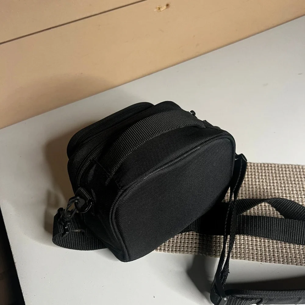 Sony LCS-VA15 Black Compact Camera Bag Shoulder Strap Case Accessory Pouch